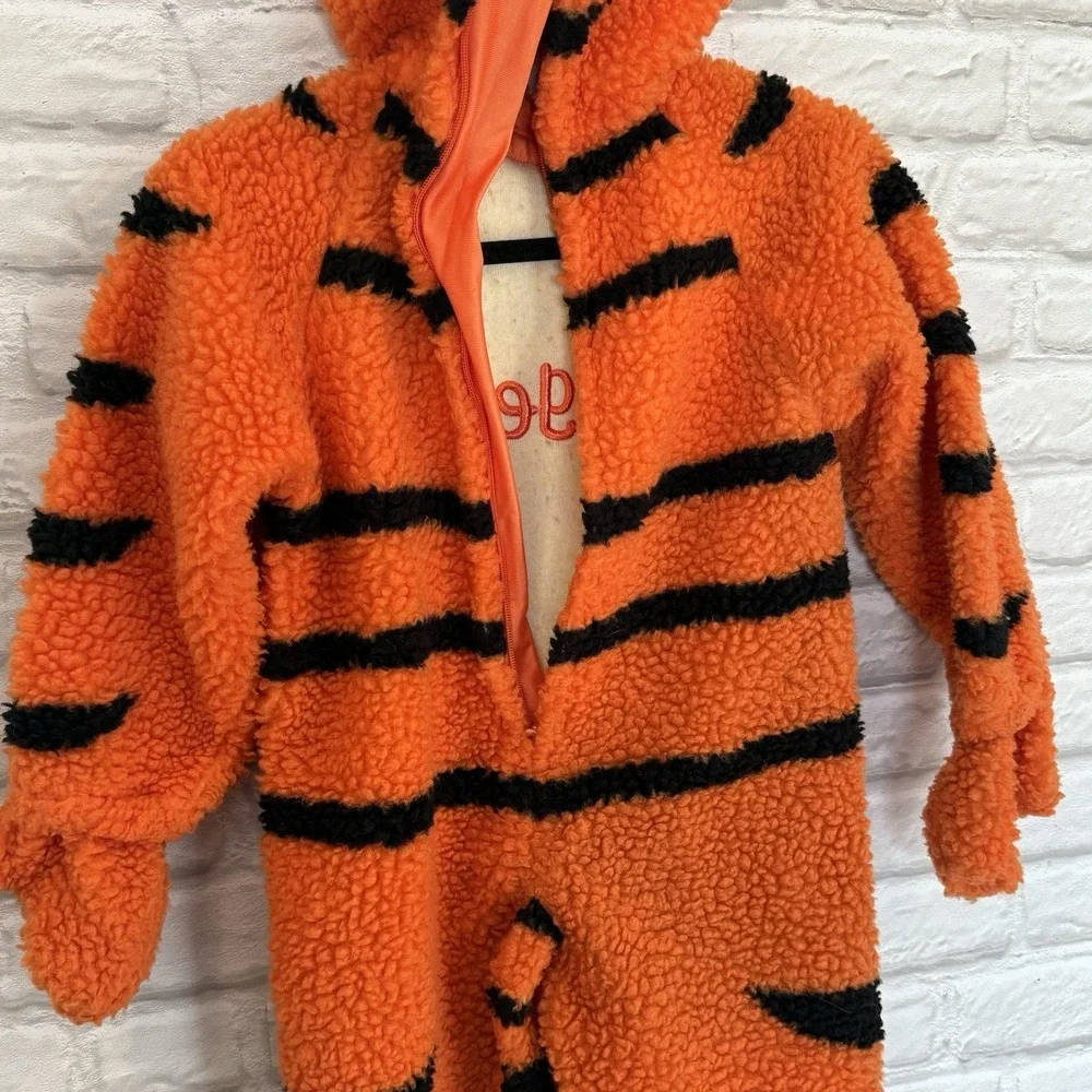 DISNEY STORE Tigger Kids Costume Size 4-6 Orange Full Body Fleece Warm Fast Ship